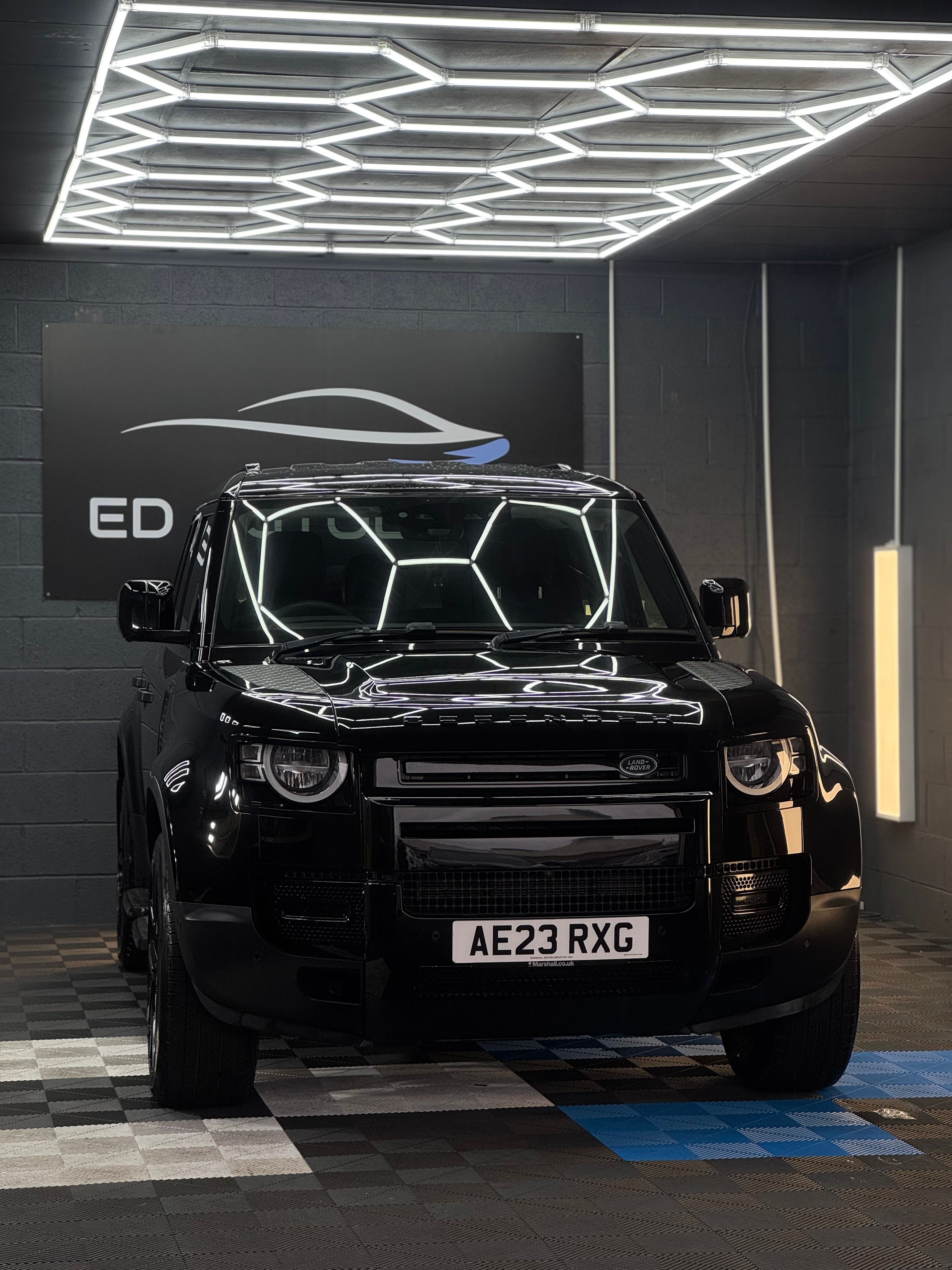 Black Defender in studio